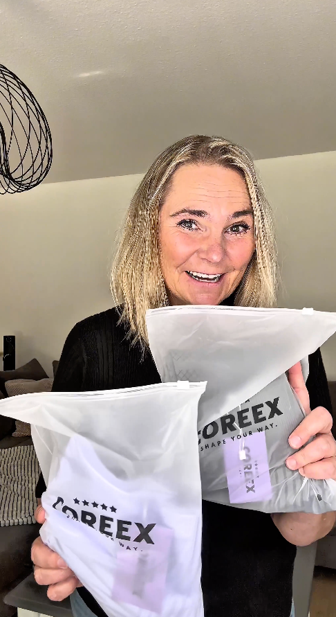 Customer holding two CelluFlex packs
